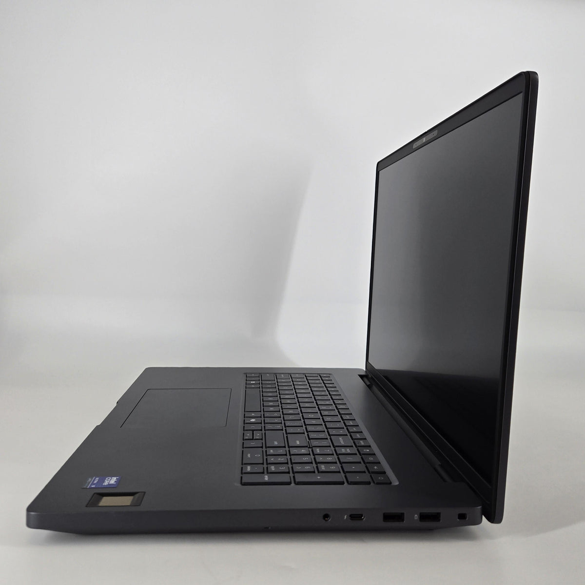 Pro Max 18 Plus MB18250 Magnetite 2.8 GHz Intel Core Ultra 9 Series 2 64GB RAM 512GB Solid State Drive NVIDIA RTX PRO 3000 Blackwell 12 GB