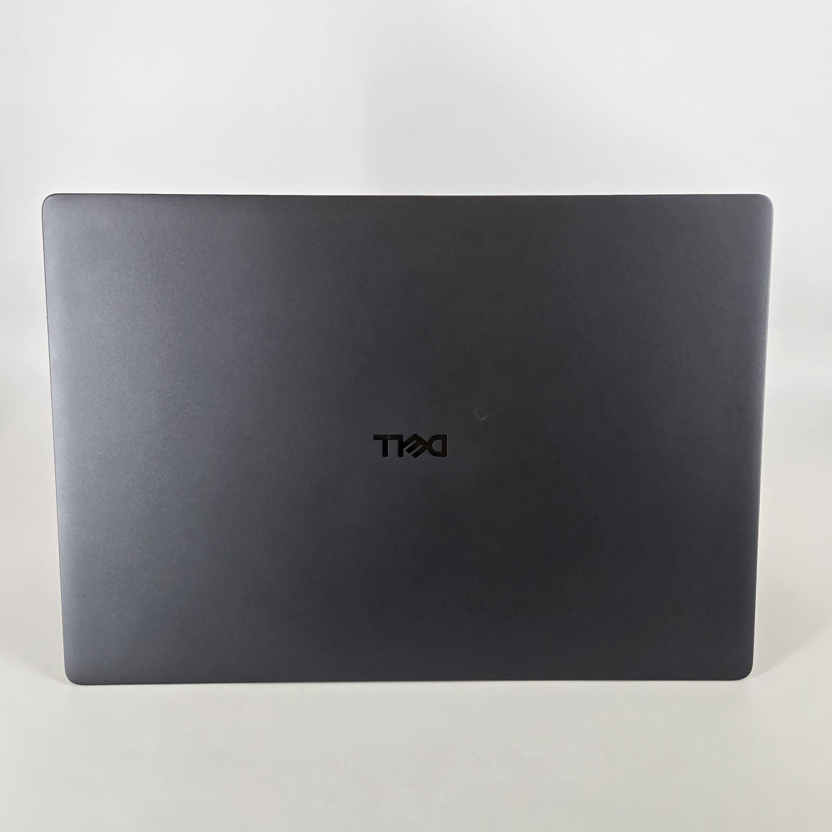 Pro Max 18 Plus MB18250 Magnetite 2.8 GHz Intel Core Ultra 9 Series 2 64GB RAM 512GB Solid State Drive NVIDIA RTX PRO 3000 Blackwell 12 GB