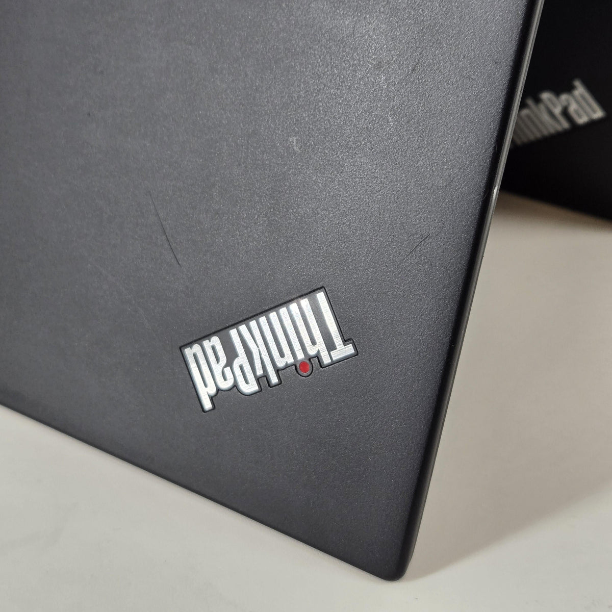 Lenovo ThinkPad T490s 14 Black 1.8 GHz Intel Core i7 8th Gen. 16GB RAM 512GB Solid State Drive