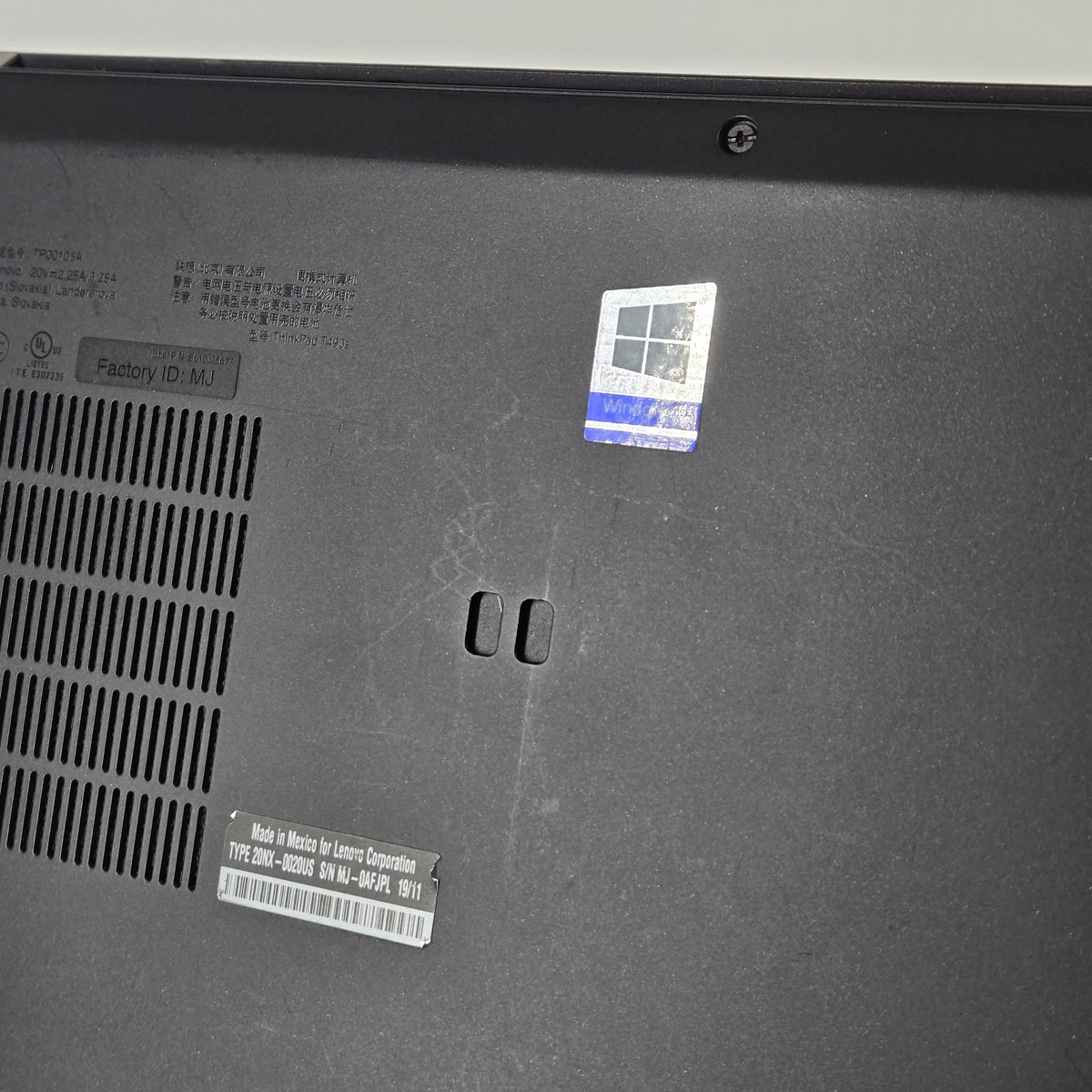 Lenovo ThinkPad T490s 14 Black 1.8 GHz Intel Core i7 8th Gen. 16GB RAM 512GB Solid State Drive