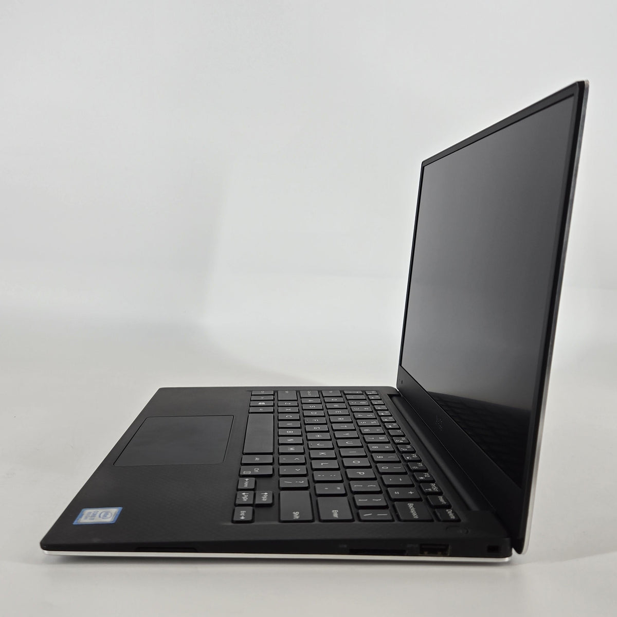 Dell XPS 13 9360 Silver 1.8 GHz Intel Core i7 8th Gen. 8GB RAM 256GB Solid State Drive