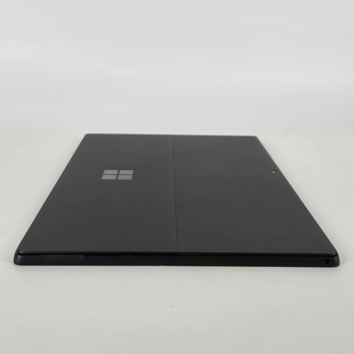 Microsoft Surface Pro 6 12.3 Black WiFi 1.9 GHz Intel Core i7 8th Gen. 16GB RAM 512GB Solid State Drive