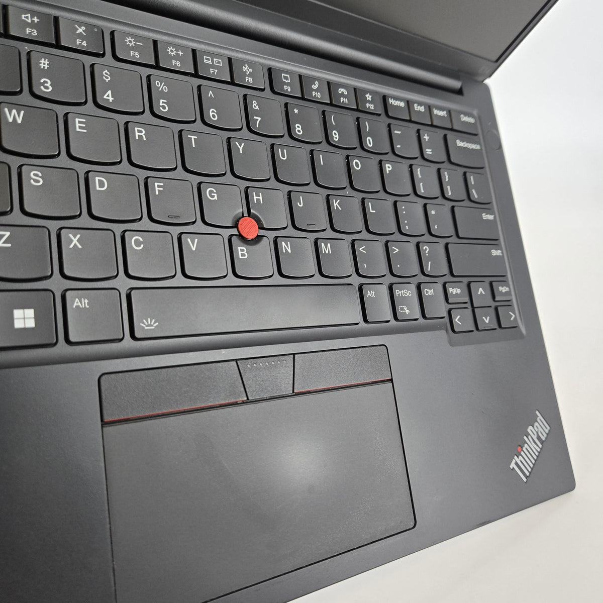 Lenovo ThinkPad E14 Gen 5 Black 1.7 GHz Intel Core i7 13th Gen. 16GB RAM 512GB Solid State Drive