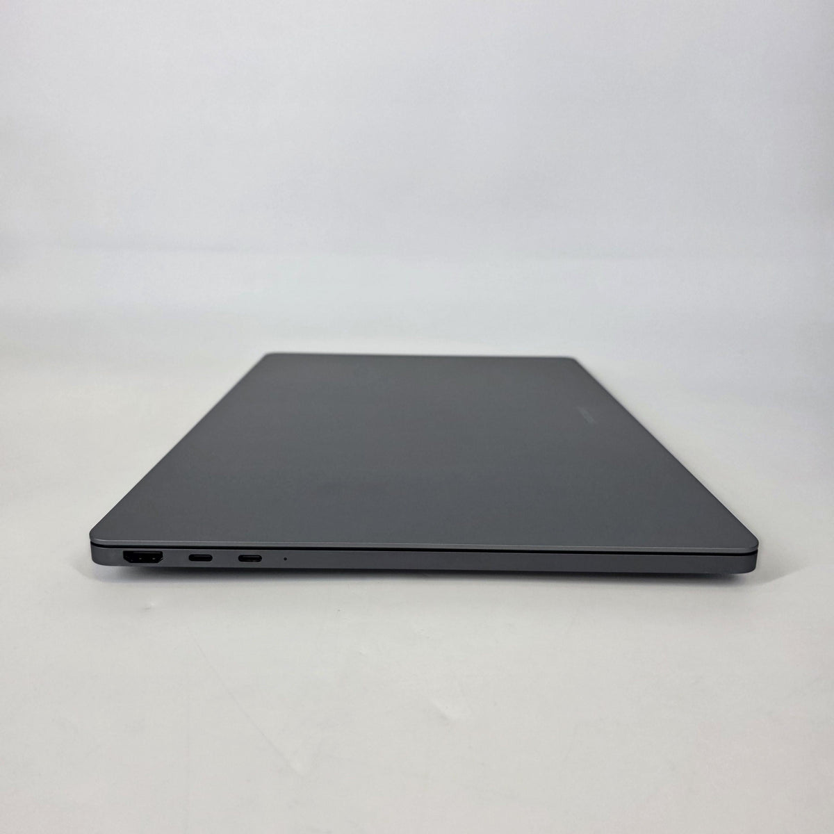 Samsung Galaxy Book6 Ultra 16 Gray Blue 1.9 GHz Intel Core Ultra 7 Series 3 32GB RAM 1TB Solid State Drive NVIDIA GeForce RTX 5070 8 GB