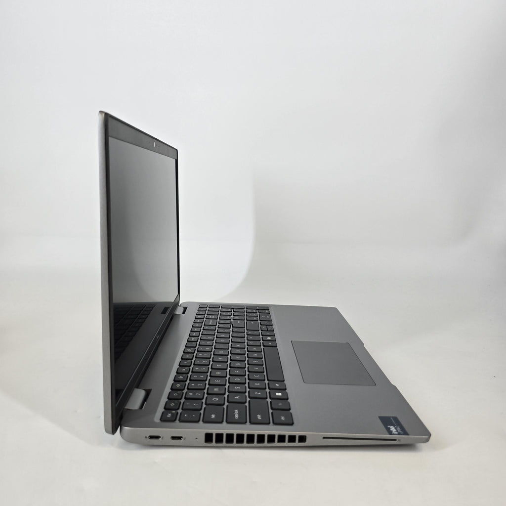 Dell Latitude 5550 15.6 Gray 1.6 GHz Intel Core Ultra 5 32GB RAM 256GB Solid State Drive