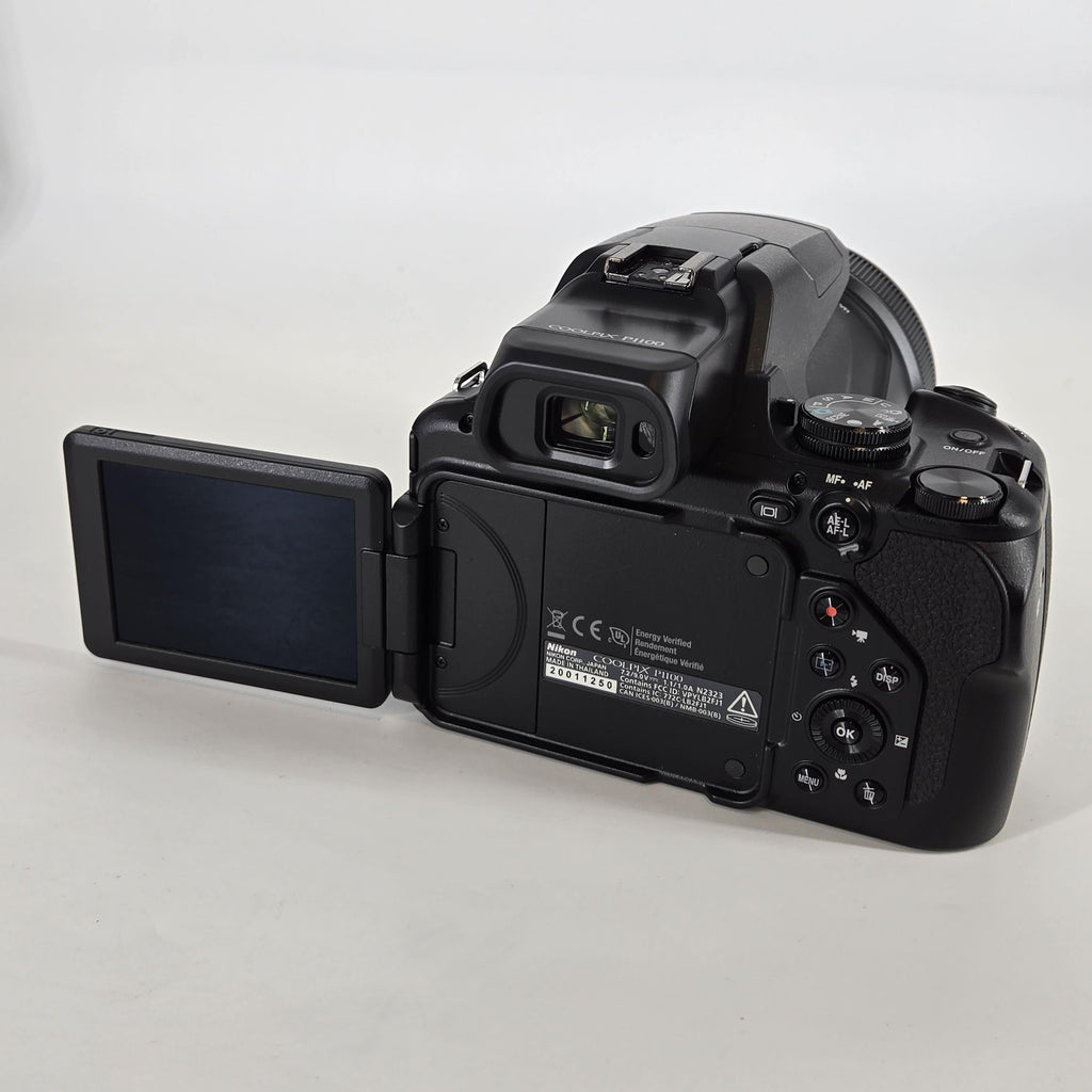 Nikon Coolpix P1100 16MP Black