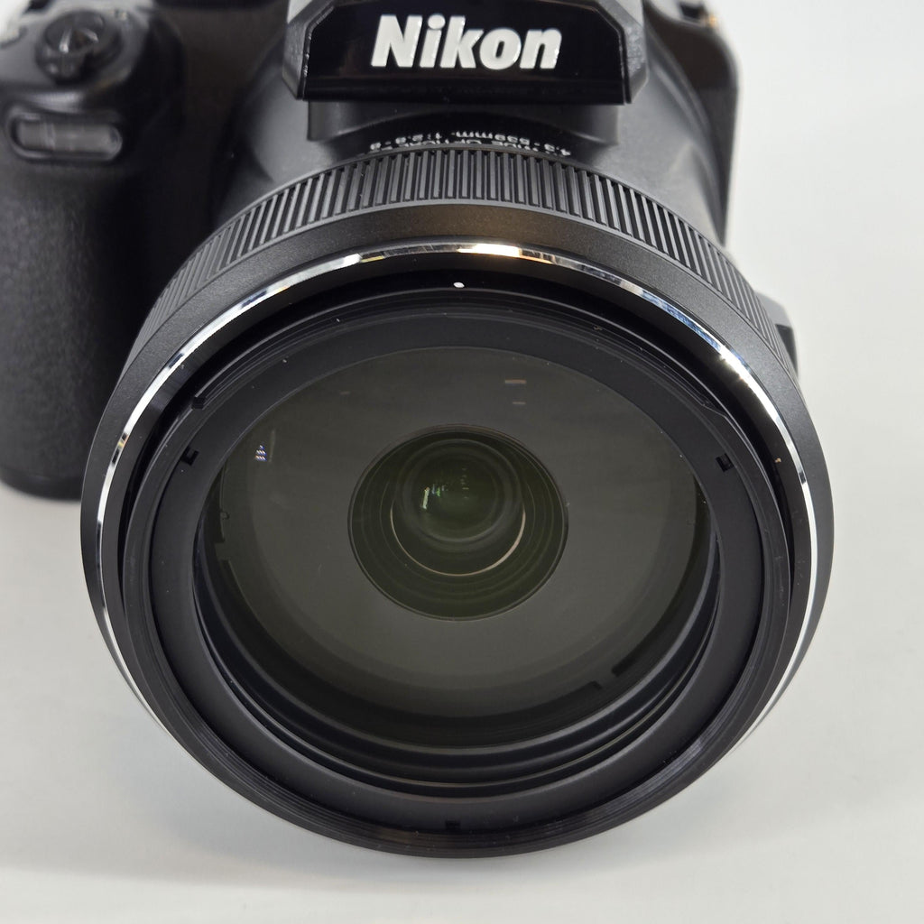Nikon Coolpix P1100 16MP Black