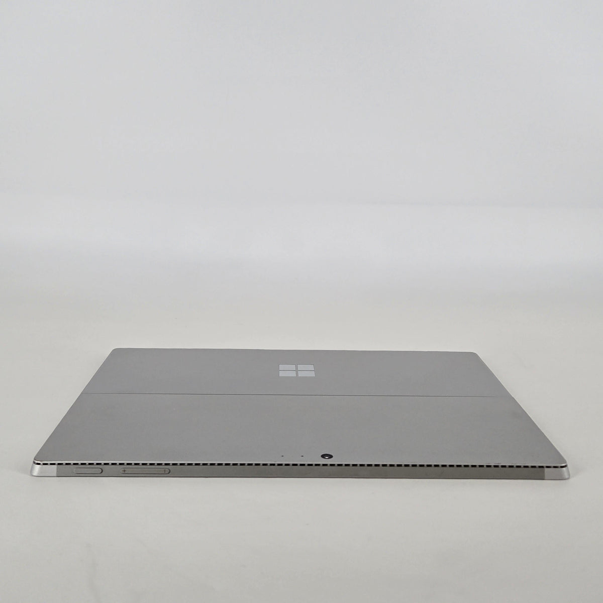 Surface Pro 4 12.3 Silver WiFi 2.4 GHz Intel Core i5 6th Gen. 4GB RAM 128GB Solid State Drive