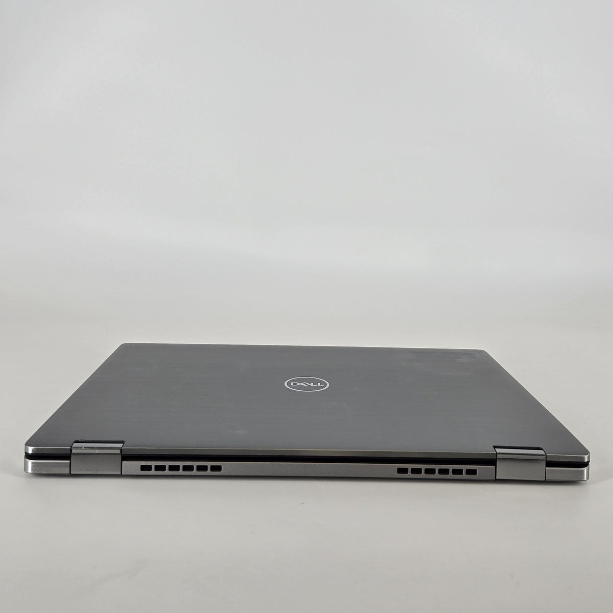 Dell Latitude 9420 14 Gray 3.0 GHz Intel Core i7 11th Gen. 16GB RAM 512GB Solid State Drive