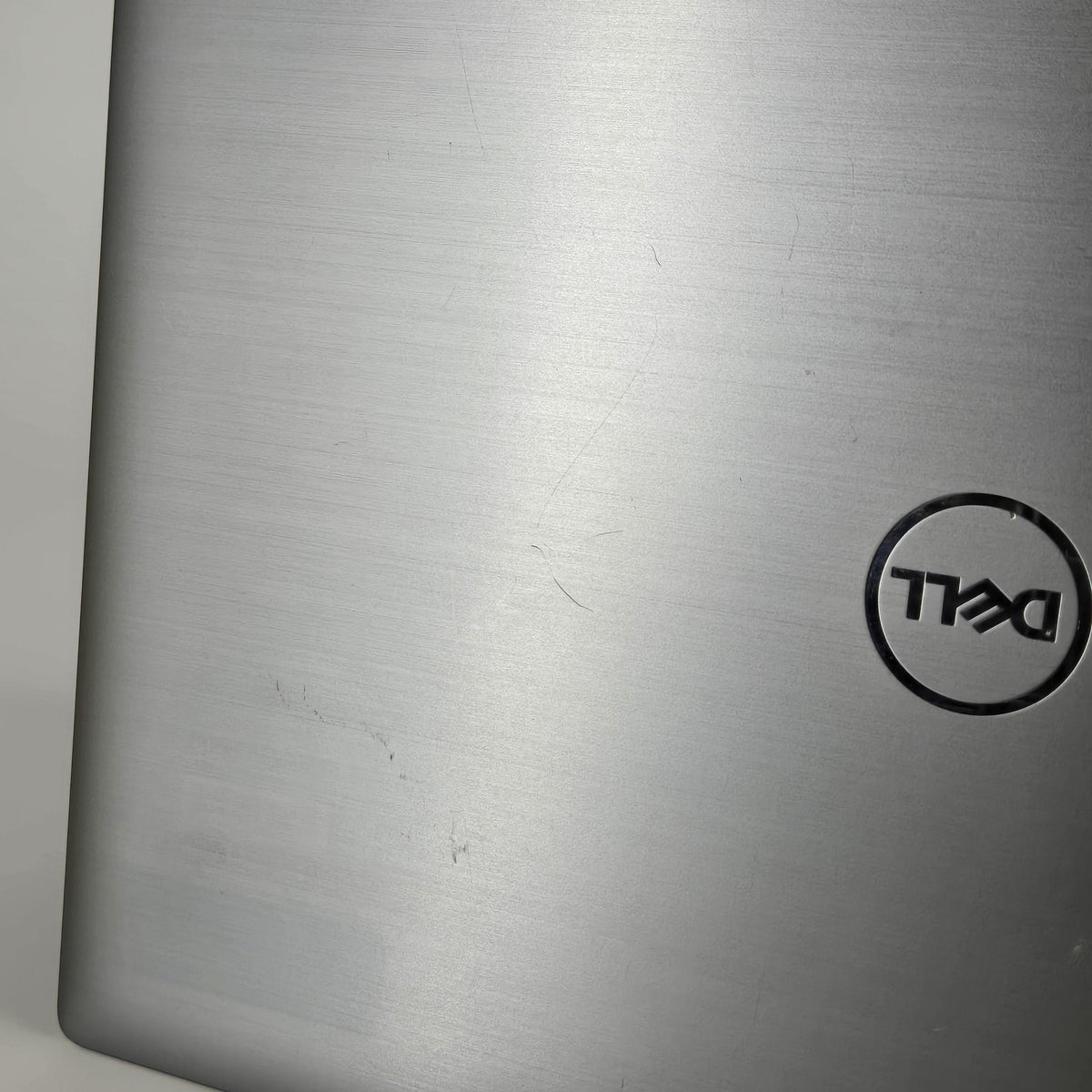 Dell Latitude 9420 14 Gray 3.0 GHz Intel Core i7 11th Gen. 16GB RAM 512GB Solid State Drive