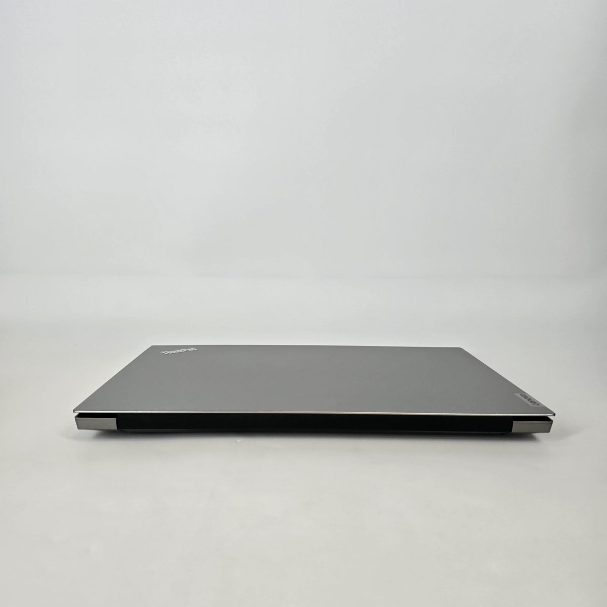 Lenovo ThinkPad E15 Gen 4 Silver 1.7 GHz Intel Core i7 12th Gen. 16GB RAM 1TB Solid State Drive