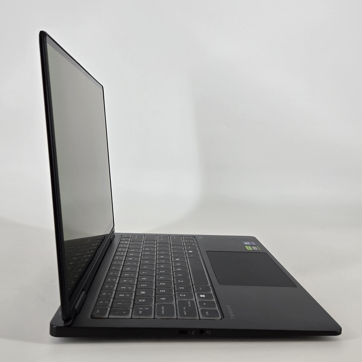 HP Omen Transcend 14 Black 2.9 GHz Intel Core Ultra 9 Series 2 32GB RAM 1TB Solid State Drive NVIDIA GeForce RTX 5070 8 GB