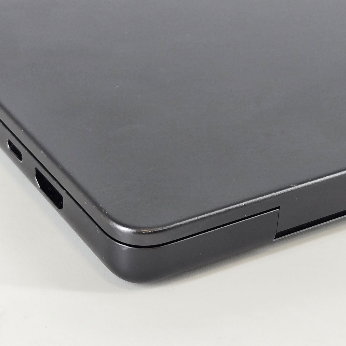 Apple MacBook Pro 16 2024 Space Black M4 Max 16-Core CPU 64GB Unified Memory 2TB Solid State Drive 40-Core GPU