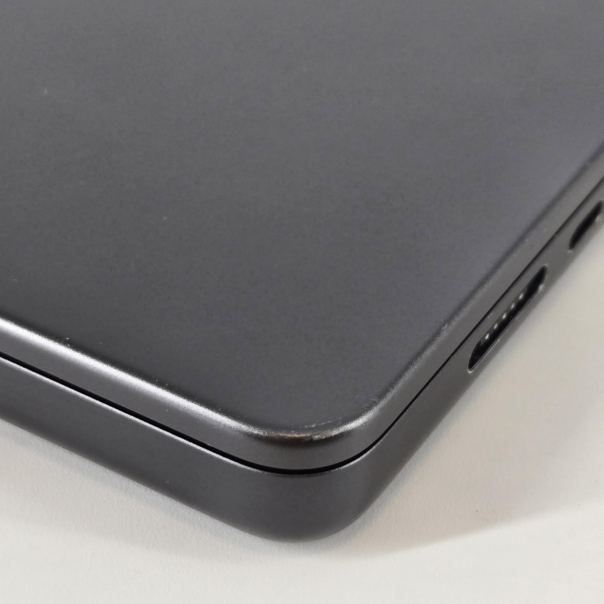 Apple MacBook Pro 16 2024 Space Black M4 Max 16-Core CPU 64GB Unified Memory 2TB Solid State Drive 40-Core GPU