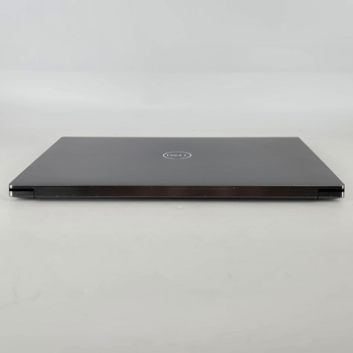 Dell Precision 5560 15.6 Gray 2.5 GHz Intel Core i7 11th Gen. 16GB RAM 1TB Solid State Drive NVIDIA RTX A2000 4 GB