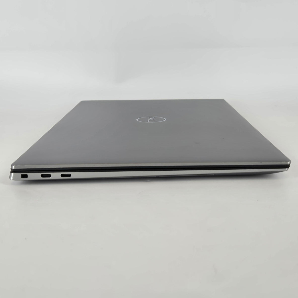 Dell Precision 5560 15.6 Gray 2.5 GHz Intel Core i7 11th Gen. 16GB RAM 1TB Solid State Drive NVIDIA RTX A2000 4 GB