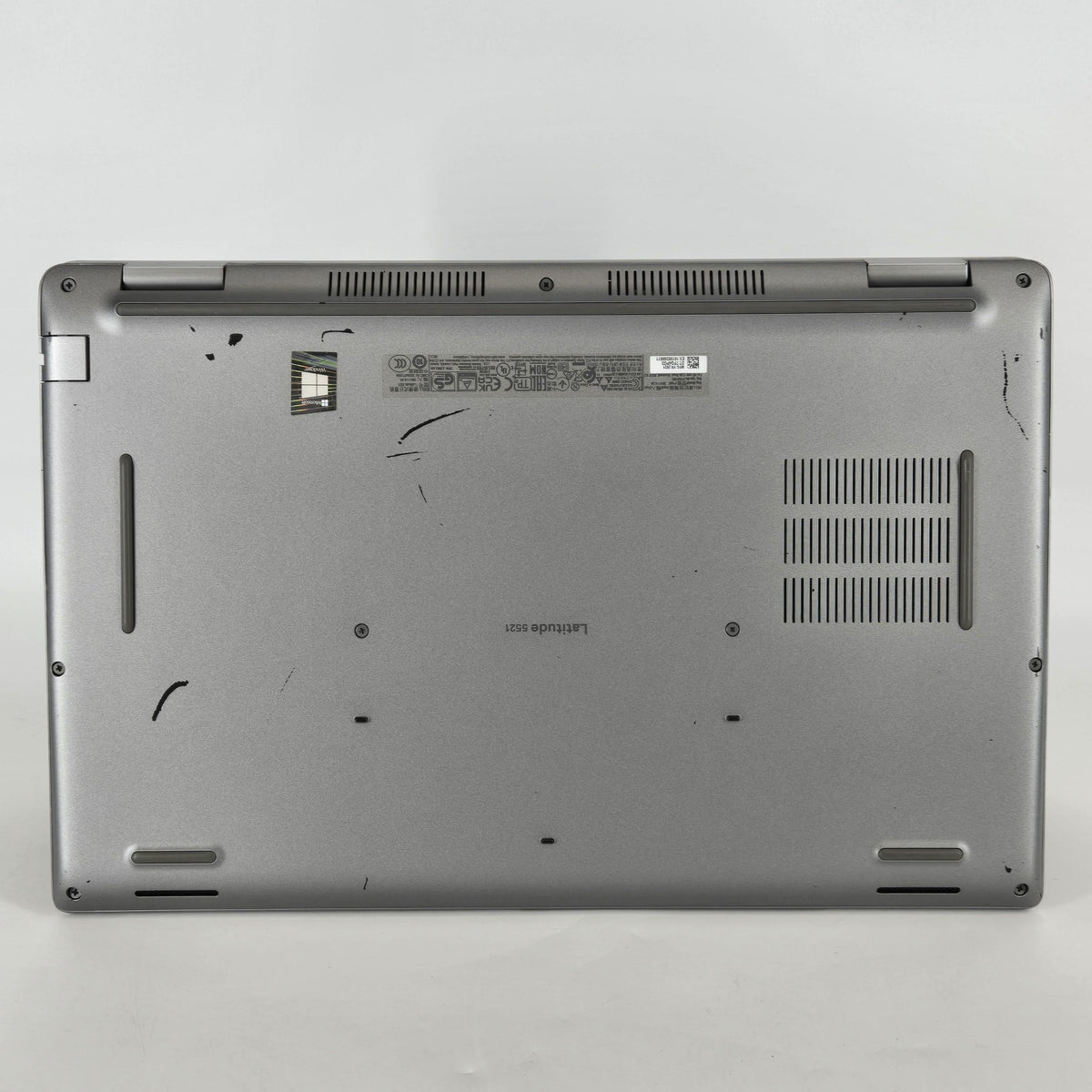Dell Latitude 5521 15.6 Gray 2.5 GHz Intel Core i7 11th Gen. 32GB RAM 1TB Solid State Drive