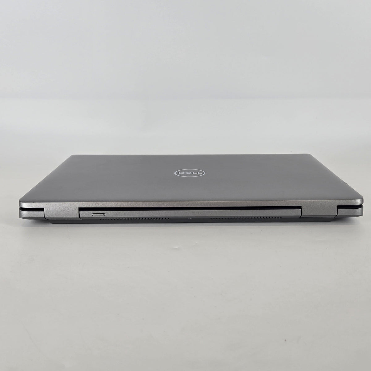 Dell Precision 3581 15.6 Gray 2.5 GHz Intel Core i7 13th Gen. 32GB RAM 512GB Solid State Drive NVIDIA RTX A1000 6 GB