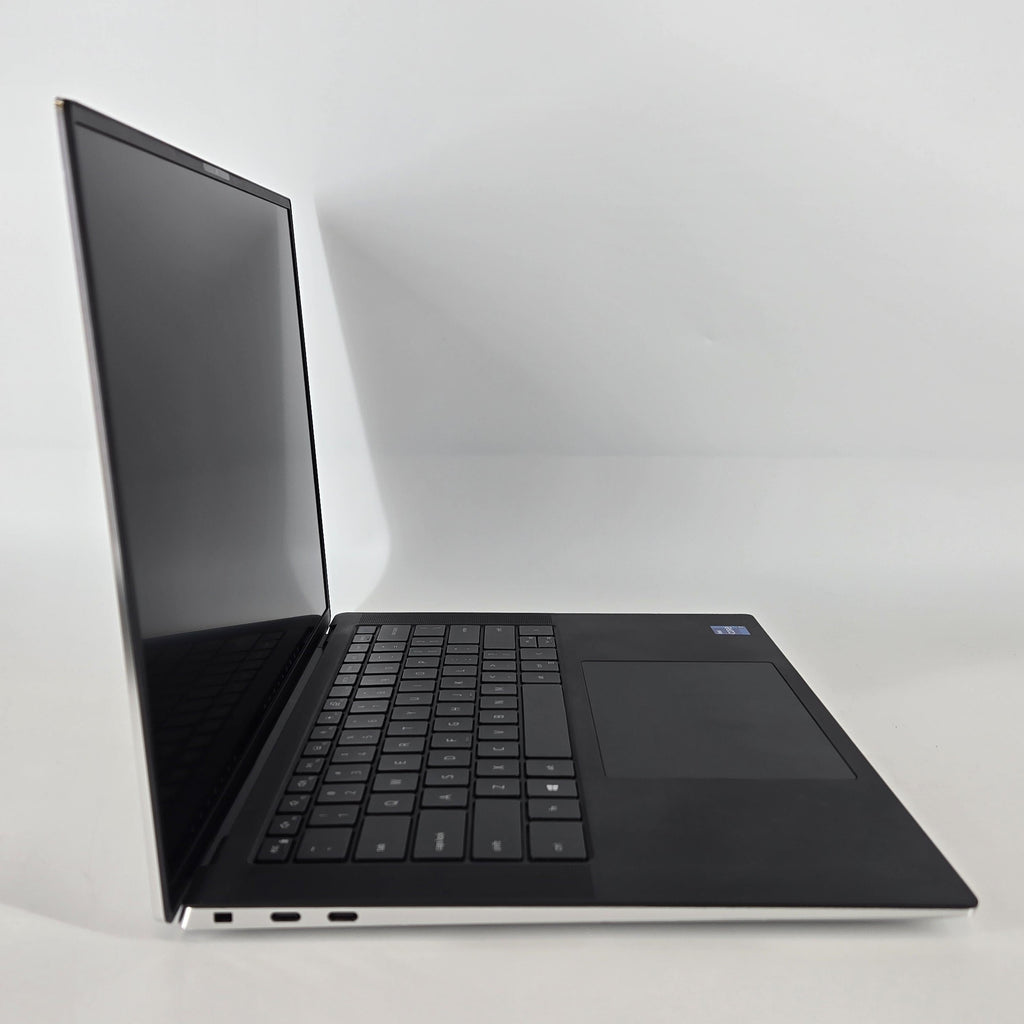 Dell XPS 15 9510 Silver 2.3 GHz Intel Core i7 11th Gen. 16GB RAM 512GB Solid State Drive NVIDIA GeForce RTX 3050 Ti 4 GB