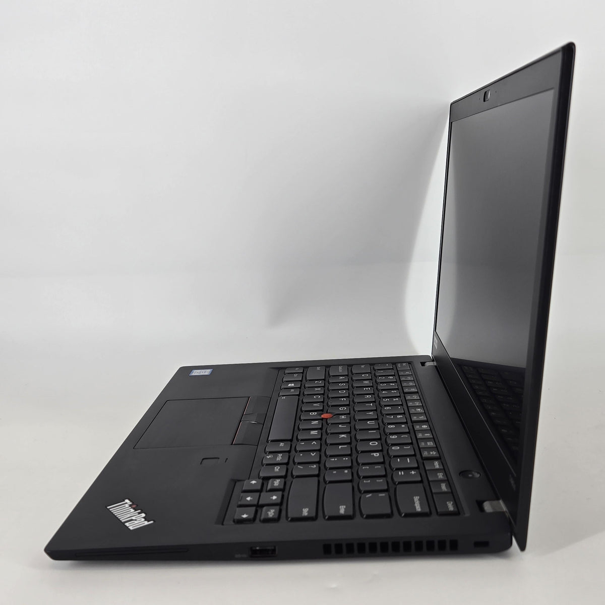 Lenovo ThinkPad T480s 14 Black 1.9 GHz Intel Core i7 8th Gen. 8GB RAM 256GB Solid State Drive