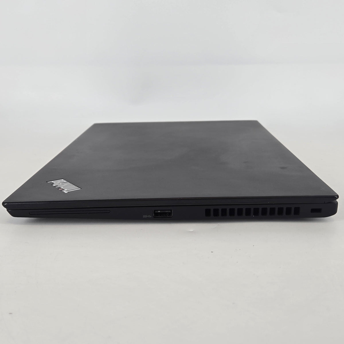 Lenovo ThinkPad T480s 14 Black 1.9 GHz Intel Core i7 8th Gen. 8GB RAM 256GB Solid State Drive