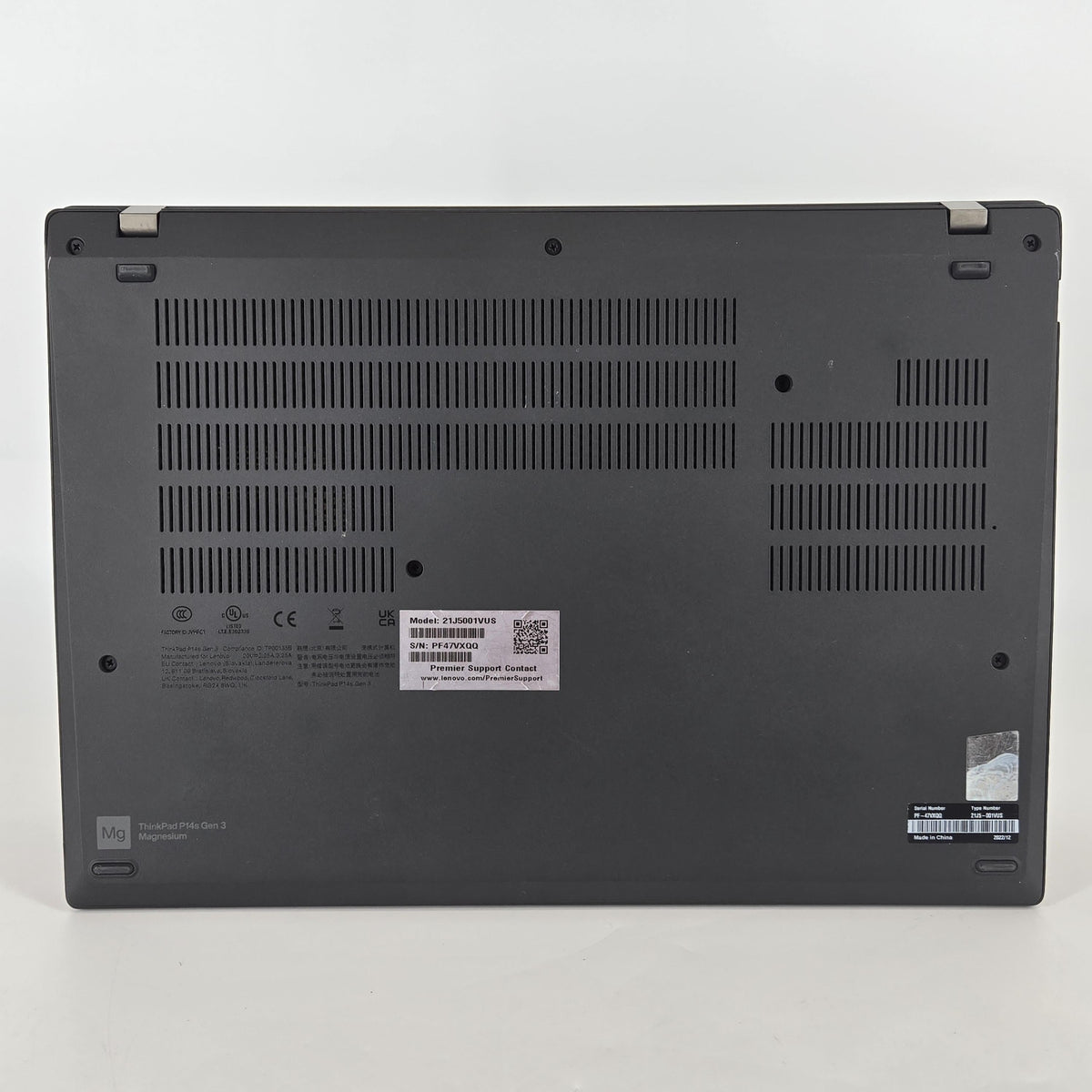 Lenovo ThinkPad P14s Gen 3 Black 2.7 GHz AMD Ryzen 7 Pro 6850U 32GB RAM 512GB Solid State Drive