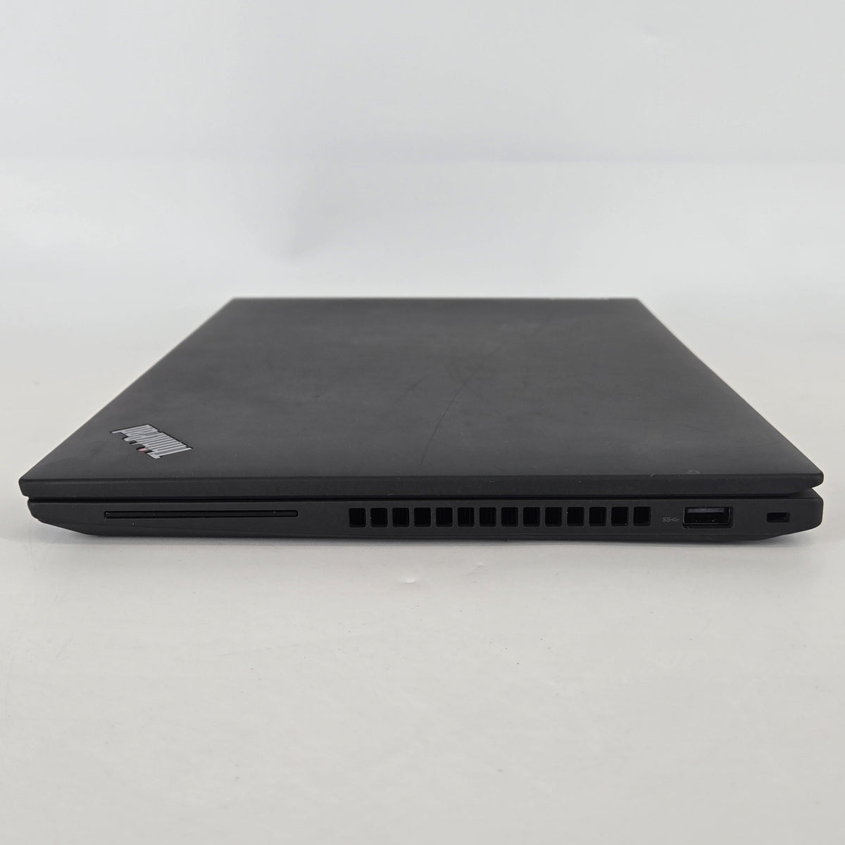 Lenovo ThinkPad P14s Gen 3 Black 2.7 GHz AMD Ryzen 7 Pro 6850U 32GB RAM 512GB Solid State Drive