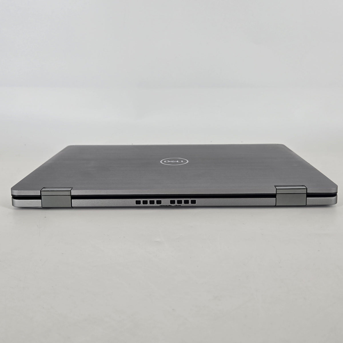 Dell Latitude 7430 14 Gray 1.8 GHz Intel Core i7 12th Gen. 32GB RAM 1TB Solid State Drive