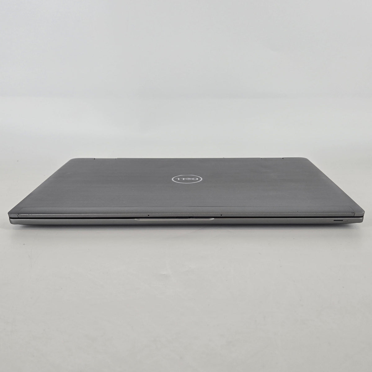 Dell Latitude 7430 14 Gray 1.8 GHz Intel Core i7 12th Gen. 32GB RAM 1TB Solid State Drive