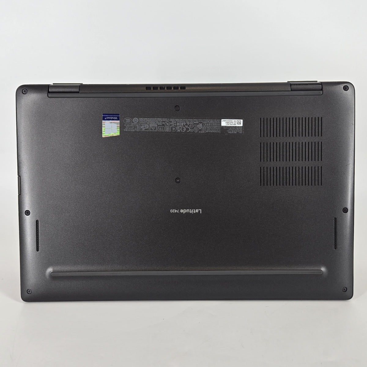 Dell Latitude 7420 14 Black 3.0 GHz Intel Core i7 11th Gen. 16GB RAM 512GB Solid State Drive