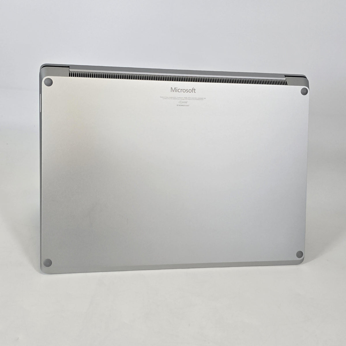 Microsoft Surface Laptop 6 13.5 Platinum 3.6 GHz Intel Core Ultra 5 16GB RAM 512GB Solid State Drive