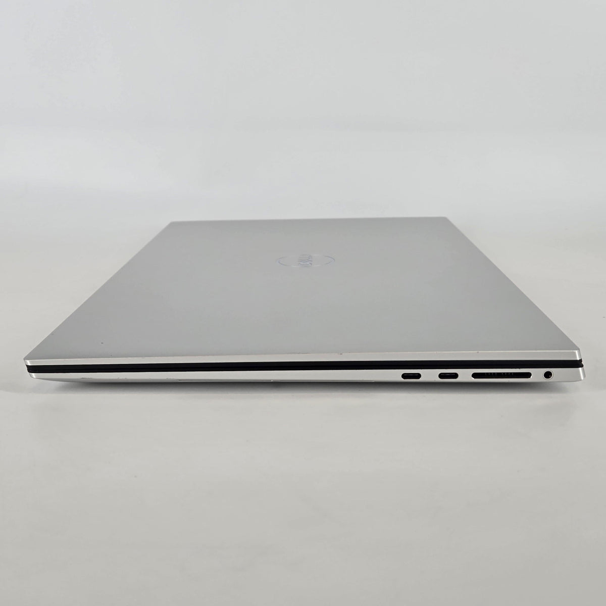 XPS 17 9720 Silver 2.3 GHz Intel Core i7 12th Gen. 64GB RAM 1TB Solid State Drive NVIDIA GeForce RTX 3050 4 GB
