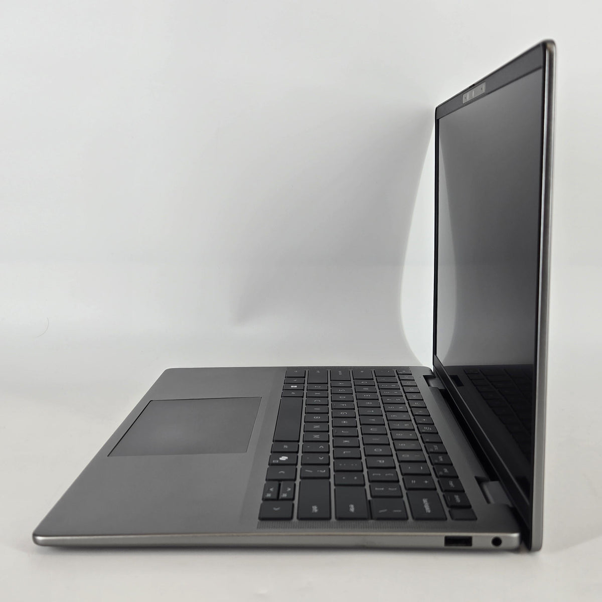 Latitude 7455 14 Gray 3.4 GHz Qualcomm Snapdragon X Elite 16GB RAM 512GB Solid State Drive