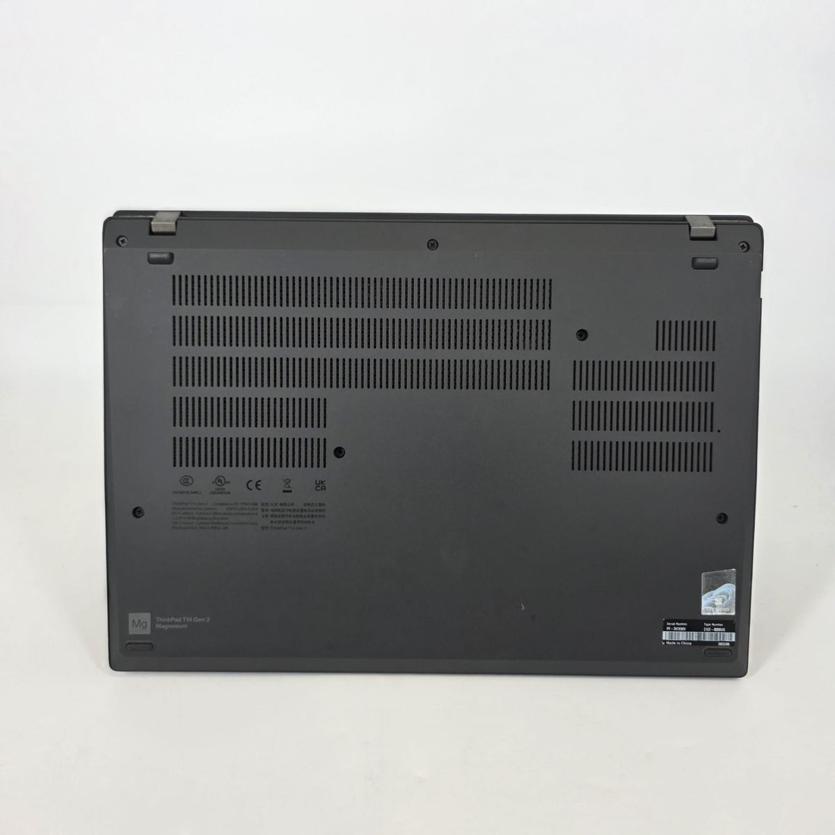 Lenovo ThinkPad T14 Gen 3 Black 2.9 GHz AMD Ryzen 5 Pro 6650U 16GB RAM 256GB Solid State Drive