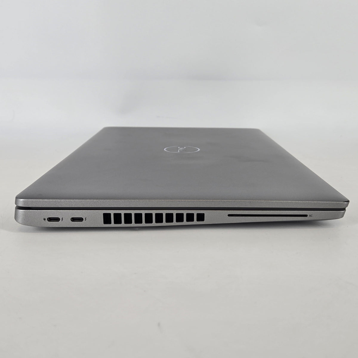 Dell Latitude 5520 15.6 Gray 3.0 GHz Intel Core i7 11th Gen. 16GB RAM 256GB Solid State Drive