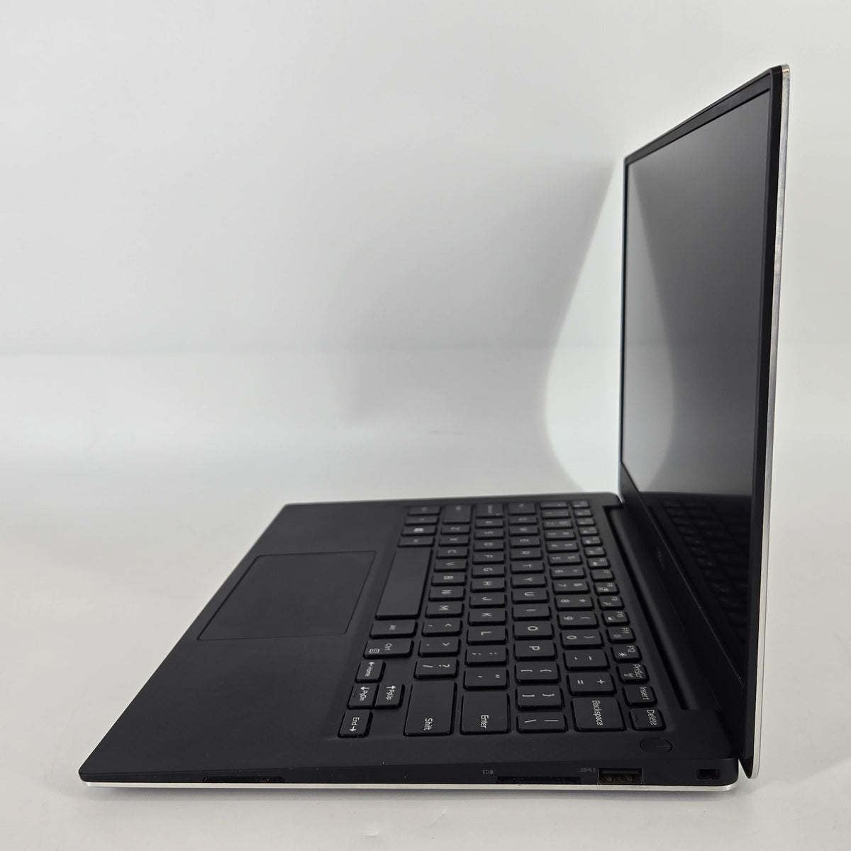 Dell XPS 13 9360 Silver 2.5 GHz Intel Core i5 7th Gen. 8GB RAM 128GB Solid State Drive