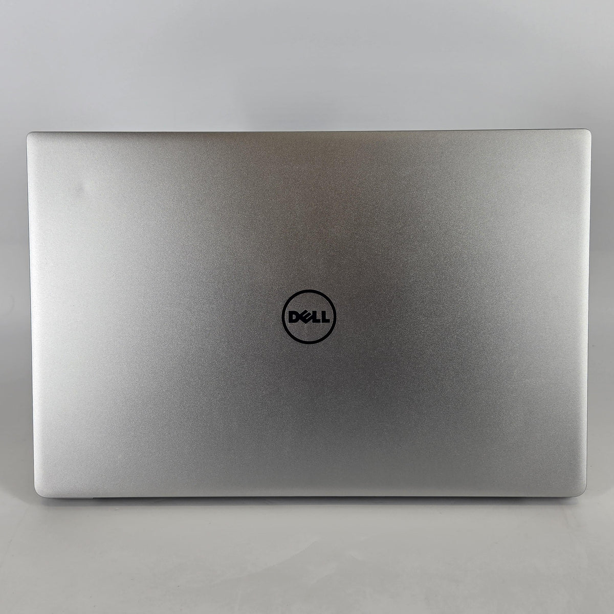 Dell XPS 13 9360 Silver 2.5 GHz Intel Core i5 7th Gen. 8GB RAM 128GB Solid State Drive