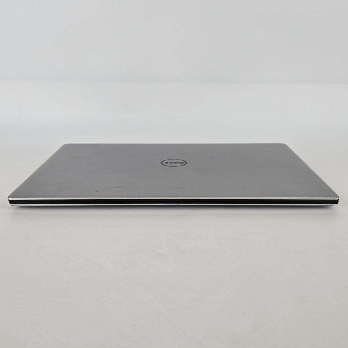 Dell XPS 13 9360 Silver 2.5 GHz Intel Core i5 7th Gen. 8GB RAM 128GB Solid State Drive