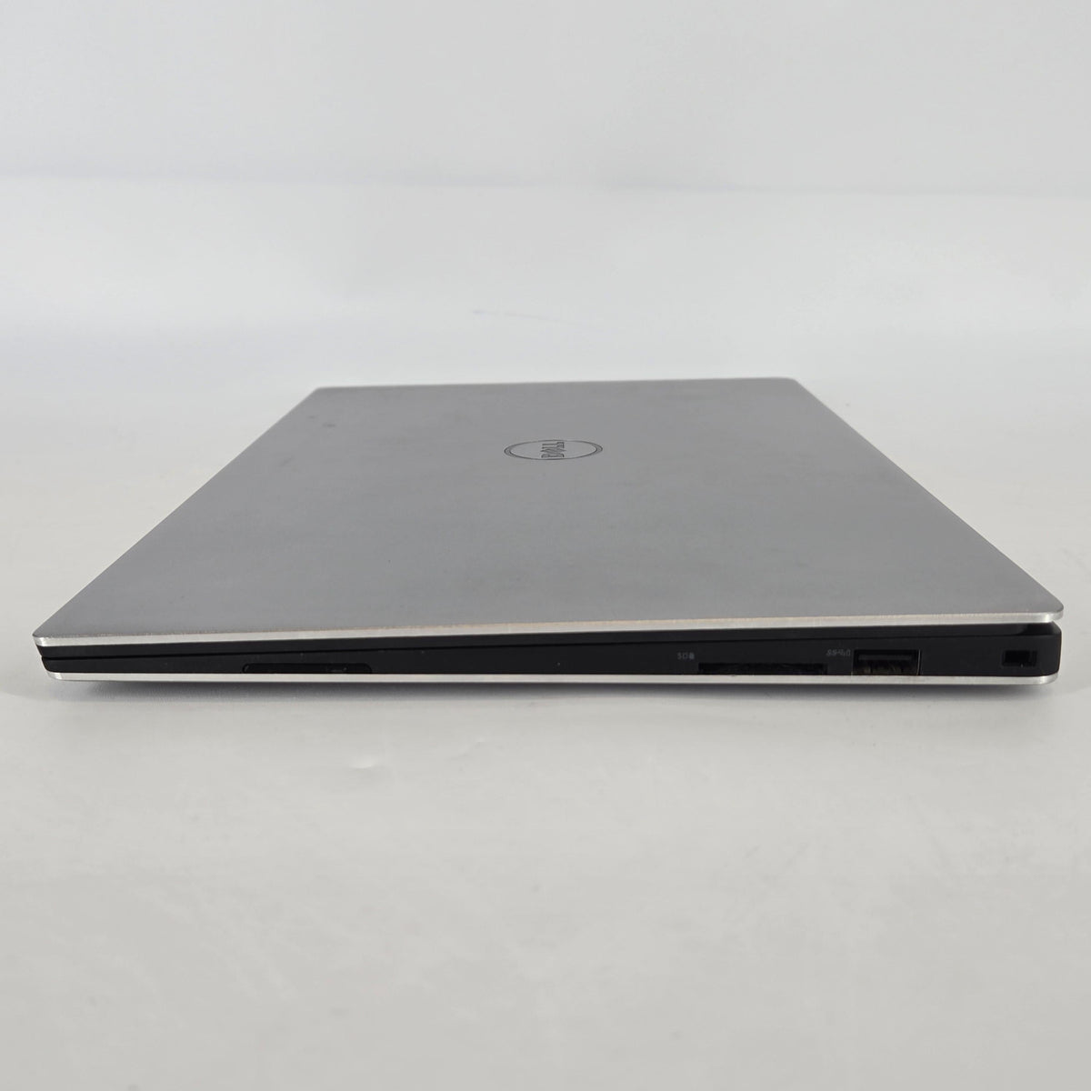 Dell XPS 13 9360 Silver 2.5 GHz Intel Core i5 7th Gen. 8GB RAM 128GB Solid State Drive