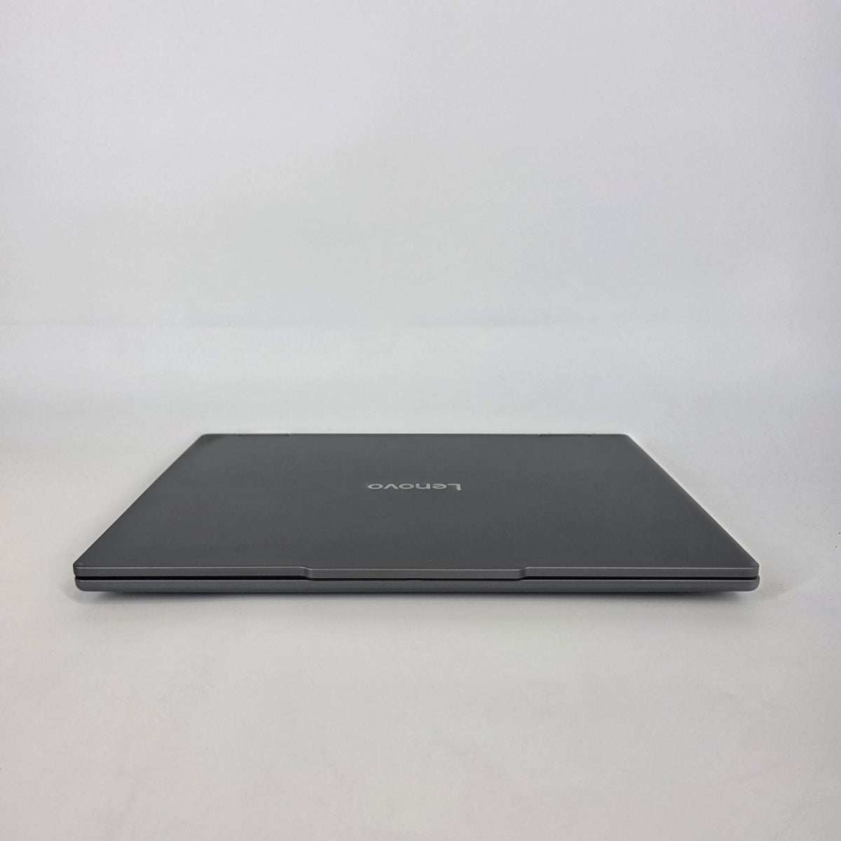 Lenovo IdeaPad Slim 5x 14 Cloud Grey 3.2 GHz Qualcomm Snapdragon X Plus 16GB RAM 1TB Solid State Drive