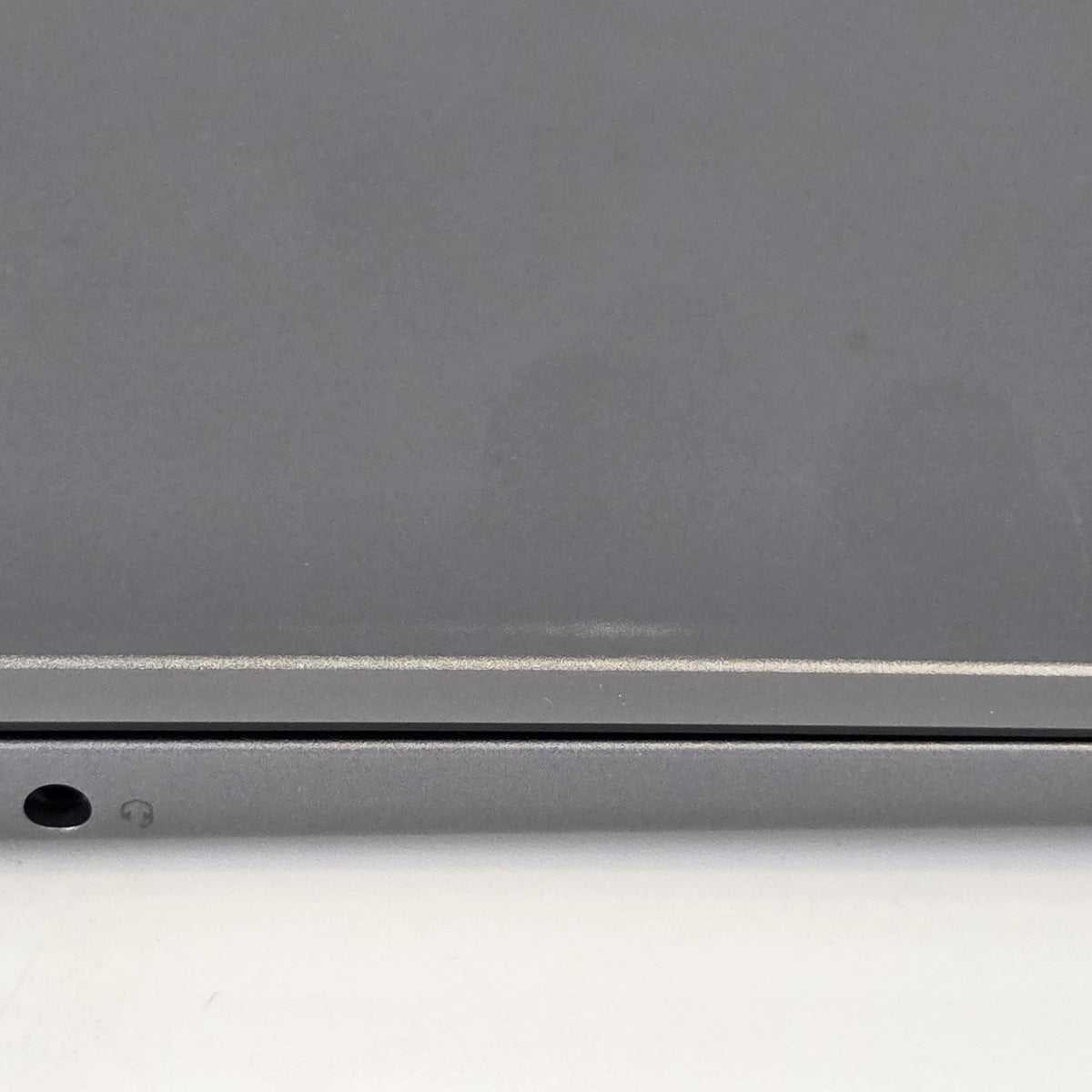 Lenovo IdeaPad Slim 5x 14 Cloud Grey 3.2 GHz Qualcomm Snapdragon X Plus 16GB RAM 1TB Solid State Drive