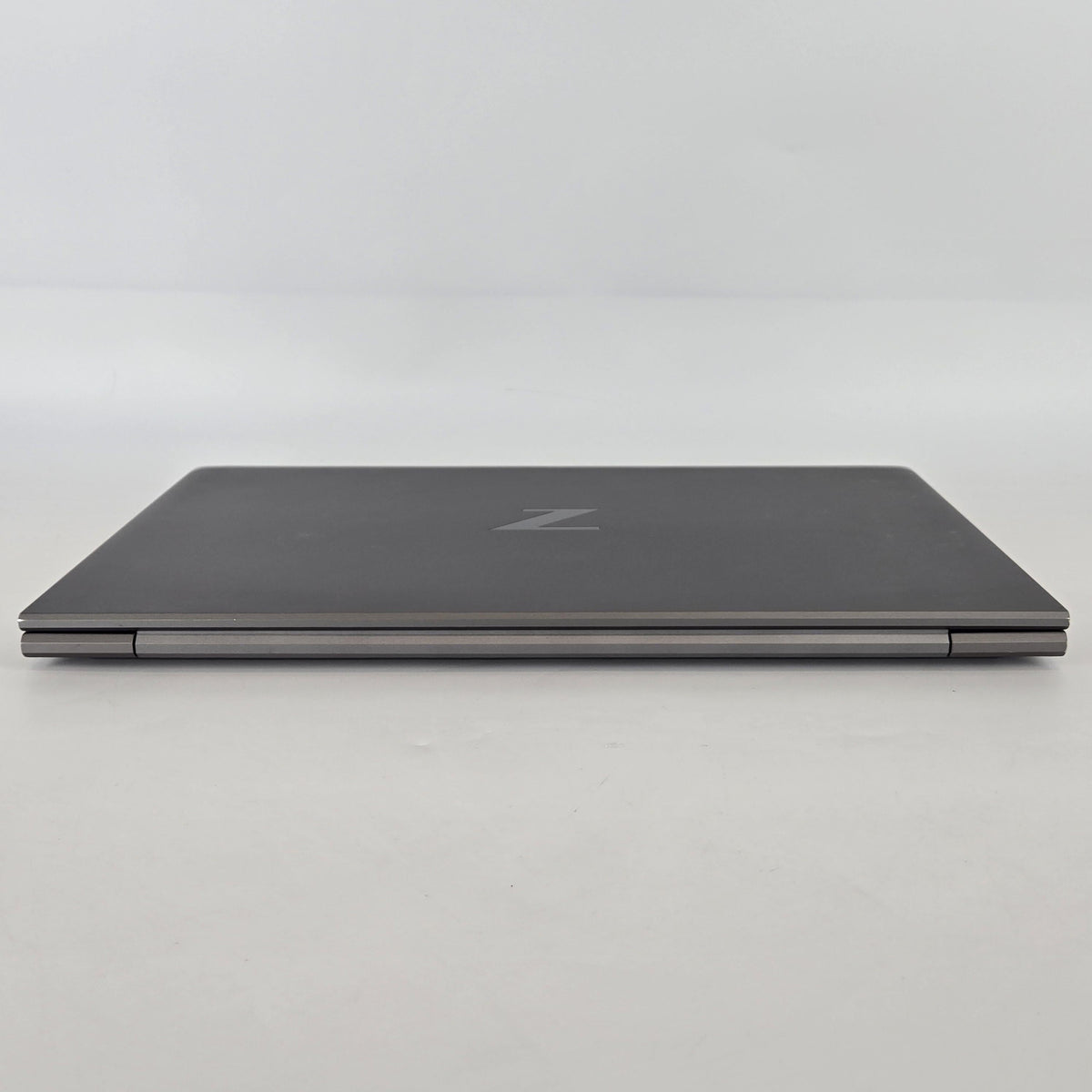 HP ZBook Firefly 15 G8 Gray 2.8 GHz Intel Core i7 11th Gen. 16GB RAM 512GB Solid State Drive