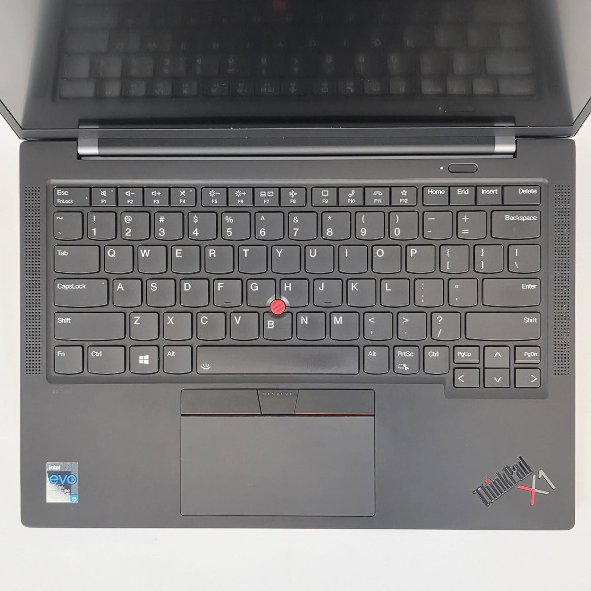 Lenovo ThinkPad X1 Carbon Gen 9 14 Black 2.6 GHz Intel Core i5 11th Gen. 16GB RAM 512GB Solid State Drive