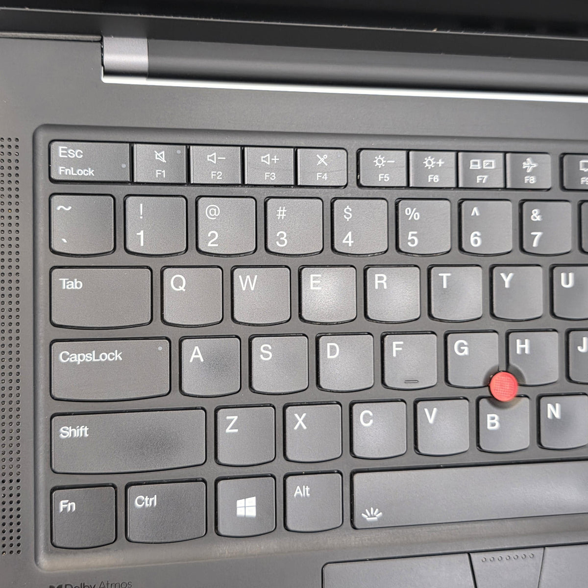 Lenovo ThinkPad X1 Carbon Gen 9 14 Black 2.6 GHz Intel Core i5 11th Gen. 16GB RAM 512GB Solid State Drive