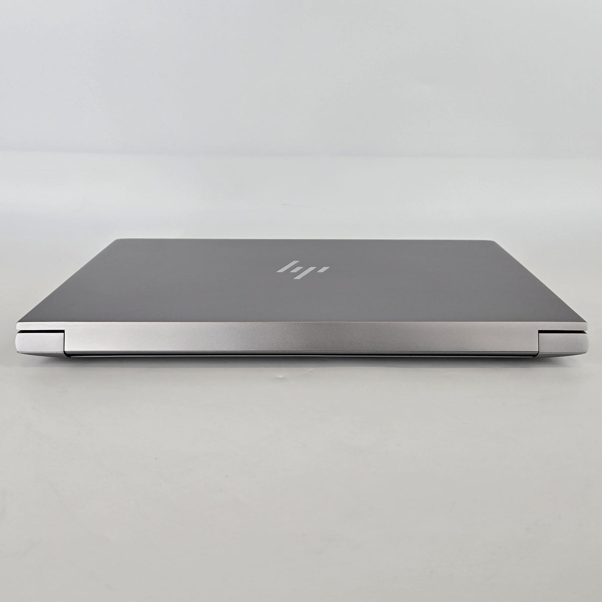 HP ZBook Fury 16 G10 Gray 2.2 GHz Intel Core i9 13th Gen. 64GB RAM 1TB Solid State Drive NVIDIA RTX 4000 Ada 12 GB