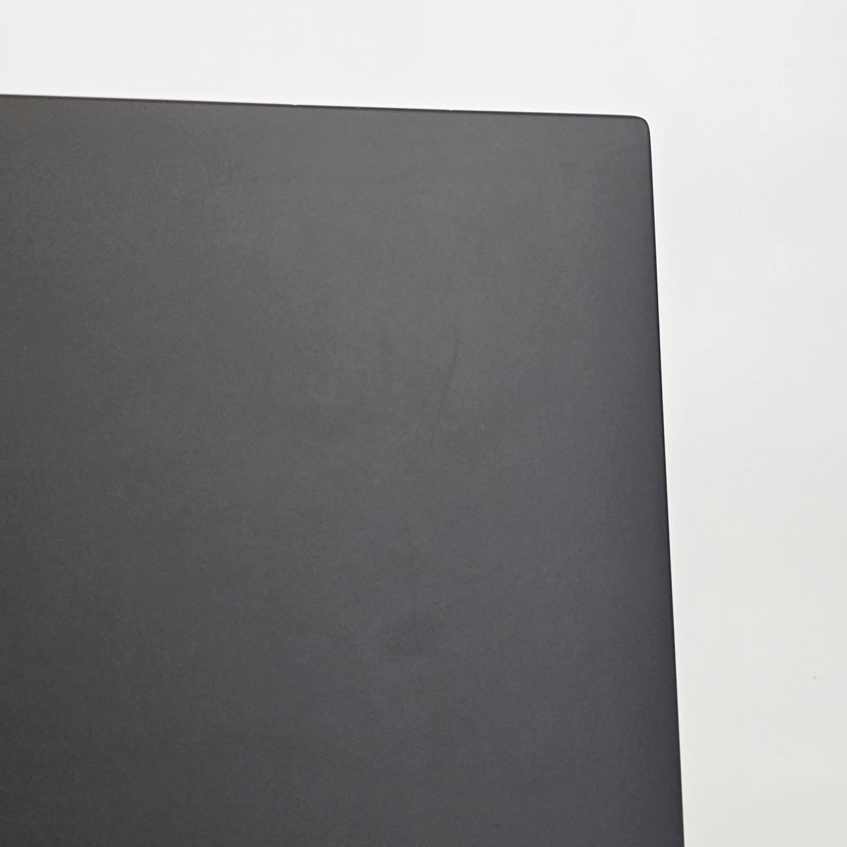 Lenovo ThinkPad X1 Carbon Gen 9 14 Black 2.6 GHz Intel Core i5 11th Gen. 16GB RAM 512GB Solid State Drive