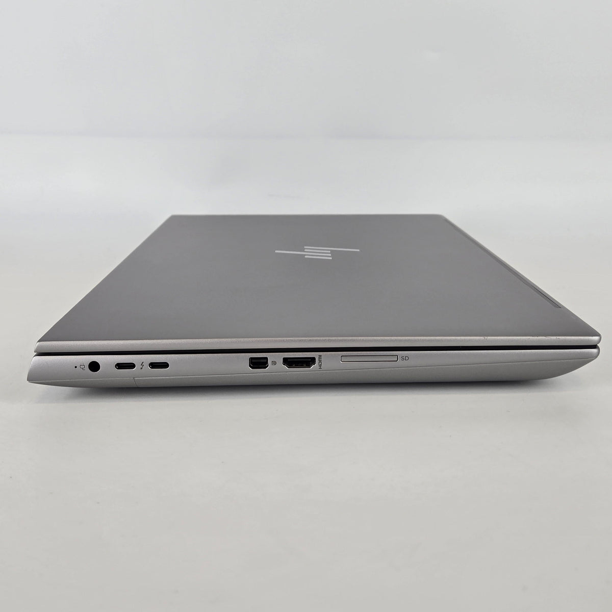 HP ZBook Fury 16 G10 Gray 2.2 GHz Intel Core i9 13th Gen. 64GB RAM 1TB Solid State Drive NVIDIA RTX 4000 Ada 12 GB
