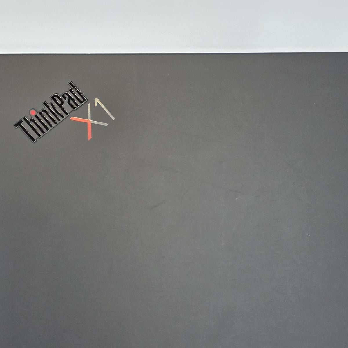 Lenovo ThinkPad X1 Carbon Gen 9 14 Black 2.6 GHz Intel Core i5 11th Gen. 16GB RAM 512GB Solid State Drive