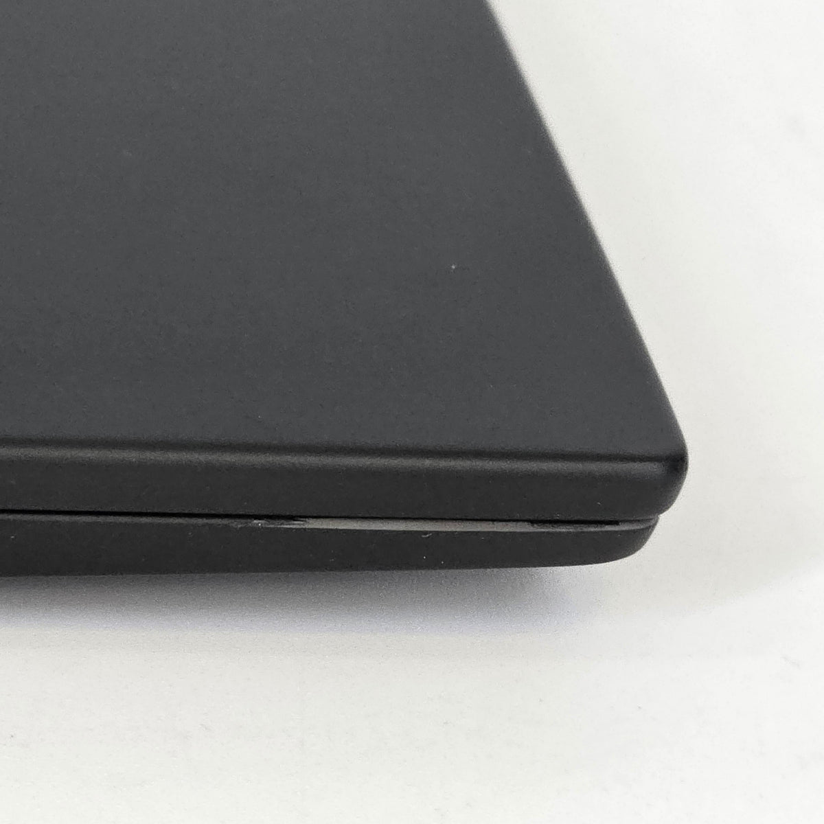 Lenovo ThinkPad X1 Carbon Gen 9 14 Black 2.6 GHz Intel Core i5 11th Gen. 16GB RAM 512GB Solid State Drive