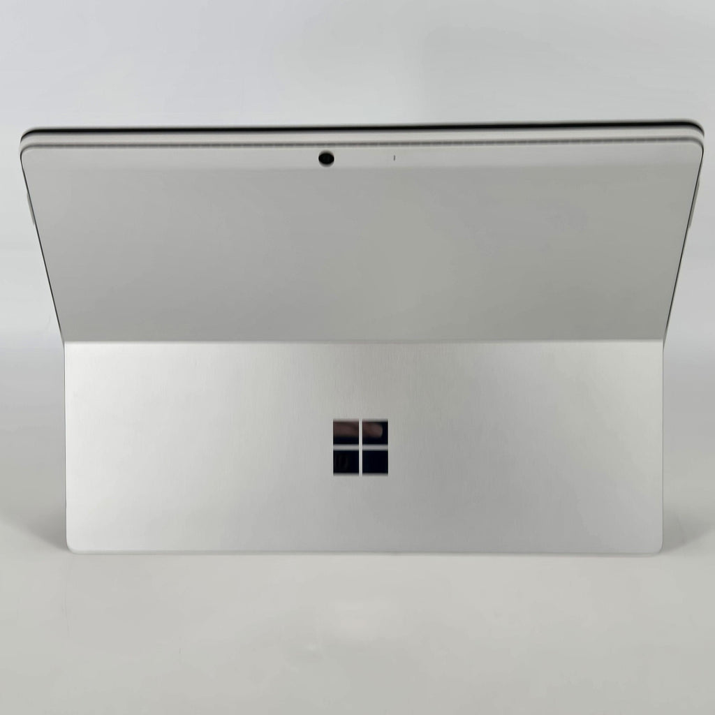 Surface Pro 8 13 Silver Unlocked 2.6 GHz Intel Core i5 11th Gen. 16GB RAM 256GB Solid State Drive